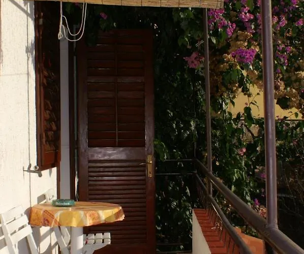 Pensionat By The Sea Jelsa, Hvar - 4041 3*